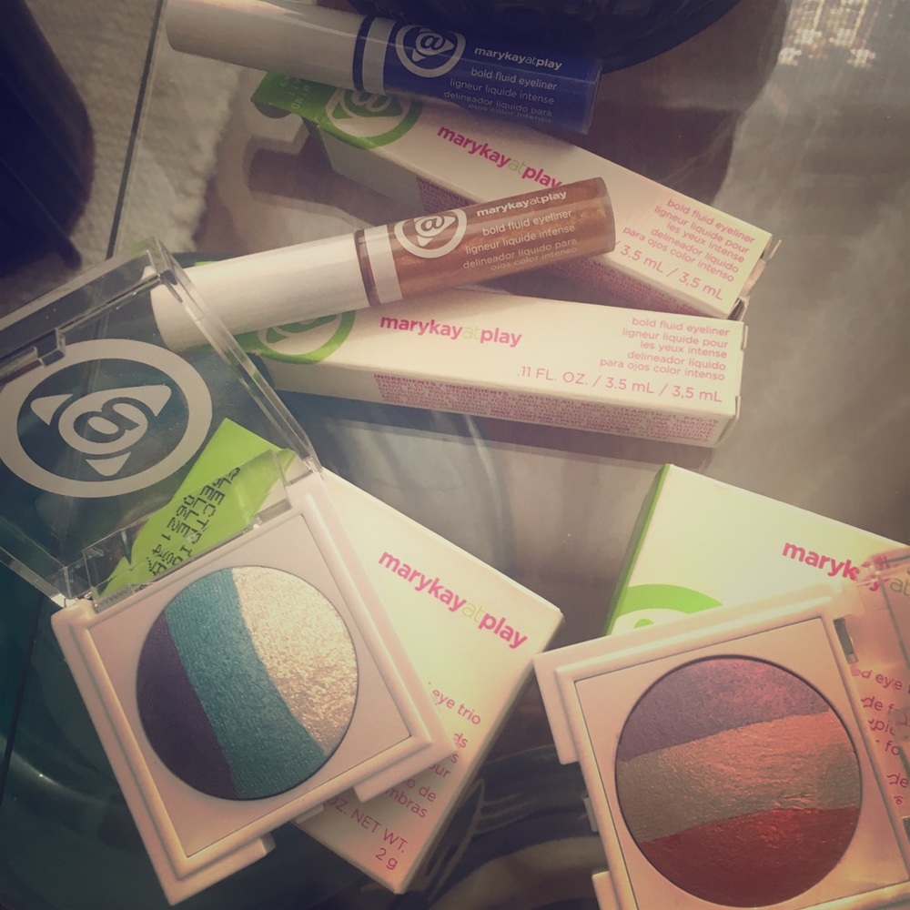 Mary Kay At Play Eye colors